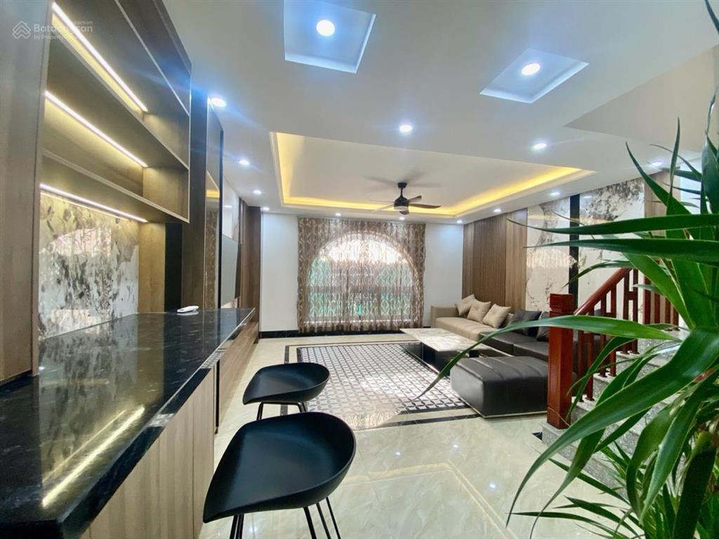 Bán nhà! trần thái tông, dân xây chắc chắn, ngõ 3 gác tránh, 30m ra phố, thoáng, ở thích, 48m2*5t