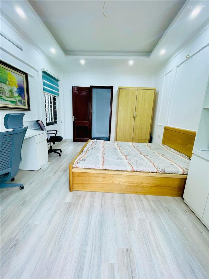 Cực hiếm! yên hòa  cầu giấy, ngõ 3 gác tránh, 1 ngoặt ra ôtô, 60m ra phố, thoáng, sân xe, 38m2*5t