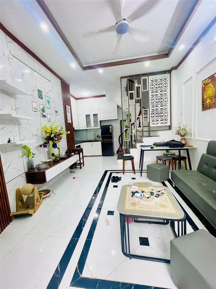 Cực hiếm! yên hòa  cầu giấy, ngõ 3 gác tránh, 1 ngoặt ra ôtô, 60m ra phố, thoáng, sân xe, 38m2*5t