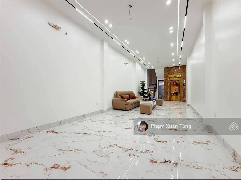 Nguyễn khánh toàn, xây mới, thang máy, thông tứ tung, 50m ô tô tránh, thoáng sáng, mới ở ngay, 44m2