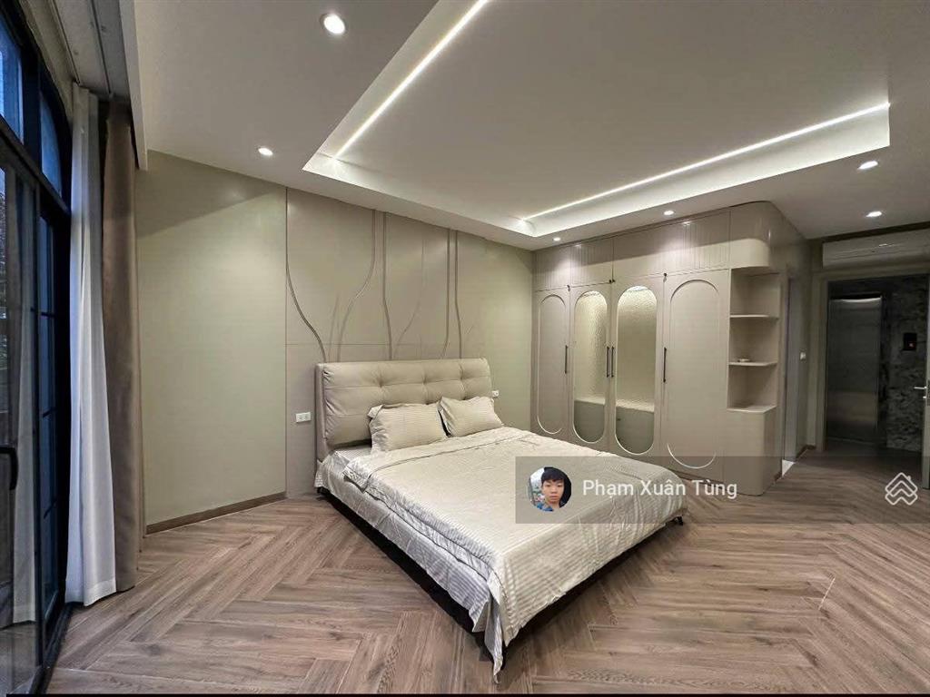 Giảm sâu! cầu giấy, nhà mới, tháng máy, ngõ thông, 40m ôtô đỗ, siêu thoáng, mới ở ngay, 45m2*7t