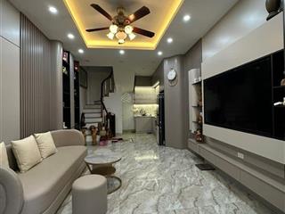 Giá tốt, cầu giấy, xây chắc chắn, ngõ 3 gác tránh, gần phố, thoáng, ở ngay, 38m2*5t