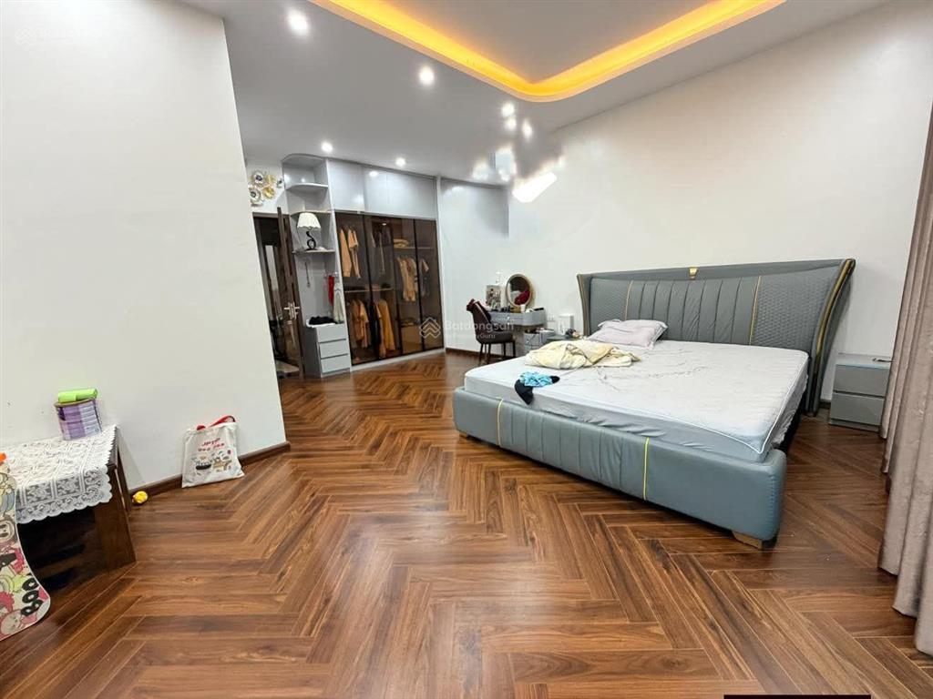 Ngọc khánh  nguyễn công hoan, ngõ thông, trước nhà 3m, 20m ra phố, còn mới ở ngay, 46m2*4t
