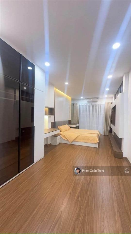 Giảm 2 tỷ! trung tâm cầu giấy, xây mới thang máy, ngõ ôtô thông, thoáng sáng, mới ở ngay, 42m*7t