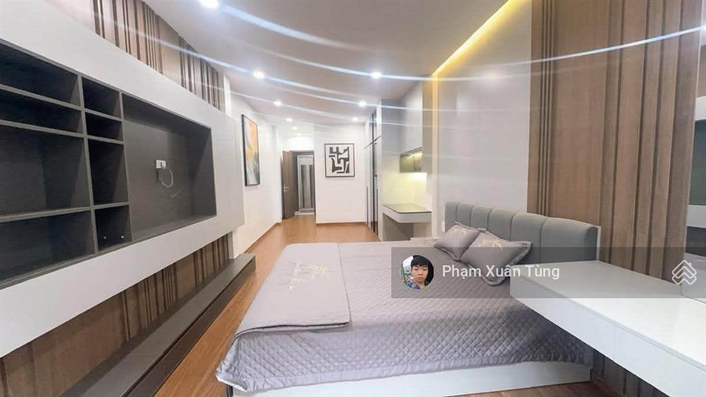 Giảm 2 tỷ! trung tâm cầu giấy, xây mới thang máy, ngõ ôtô thông, thoáng sáng, mới ở ngay, 42m*7t