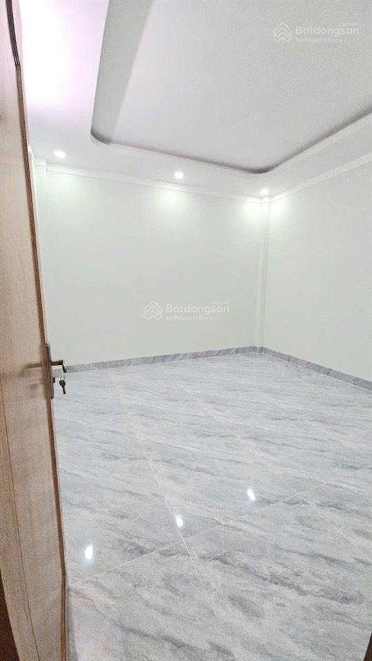 Bán nhà 2 tầng đường xe hơi 6m giá 3.85 tỷ