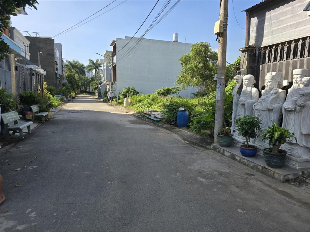 Bán đất nguyễn xiển 1400m2 ngang 32m. giá 28 tỷ