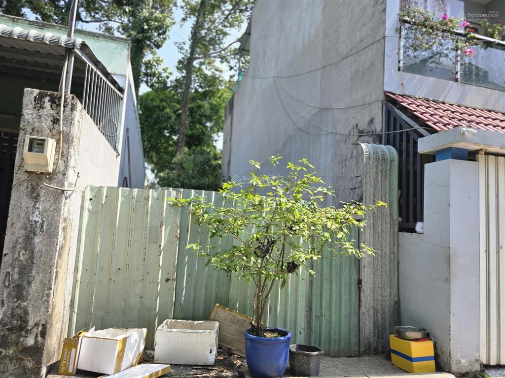 Bán đất võ văn hát 68m2 thổ ngang 4.2m. giá 3.850 tỷ.
