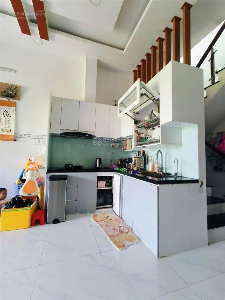 Bán nhà đường 8 lò lu 50m2 2 tầng giá 3.3 tỷ