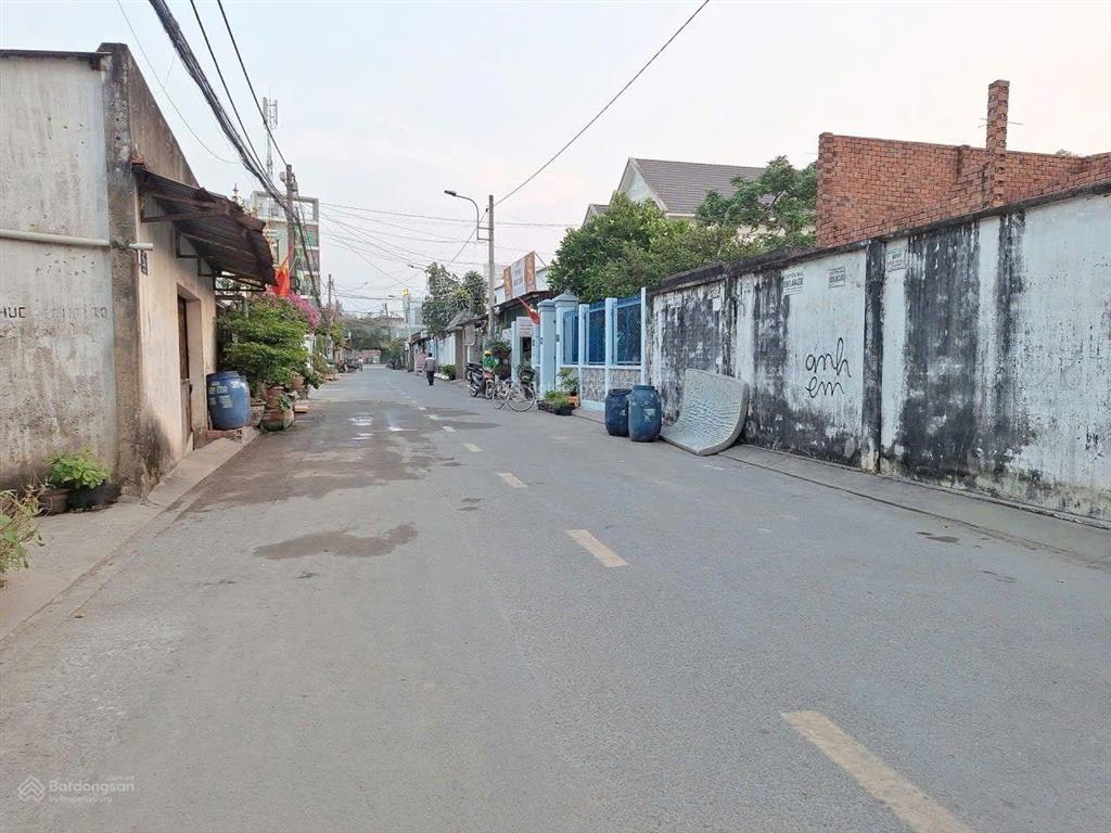 Bán nhà cách lò lu 100m.dt 60m2 hẻm xh thông. giá 3.990 tỷ