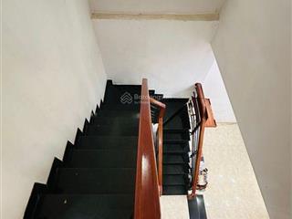Bán nhà ngã 3 lò lu đường lã xuân oai 2mt 45m2 3 tầng hẻm xe hơi giá 3.9 tỷ