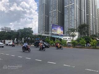 Cho thuê mặt tiền kinh doanh trưng nữ vương sát chợ hóc môn 7*15 trệt 3 lầu 8 phòng cho thuê