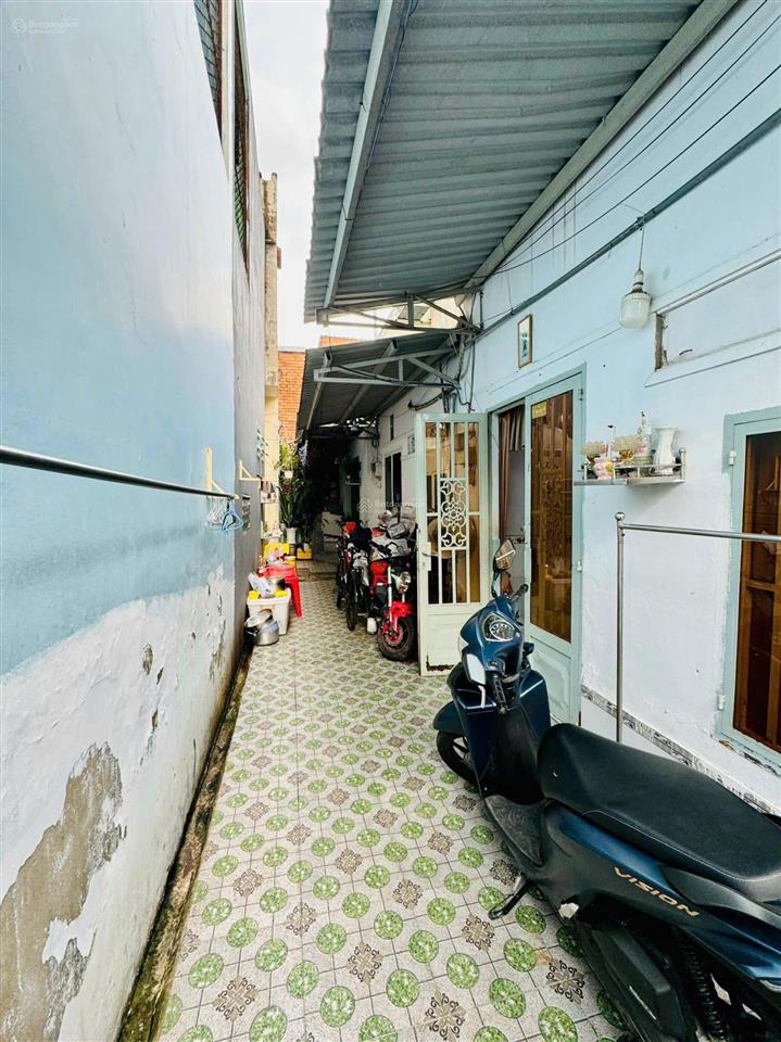 Bán 4 căn nhà 153m2 nở hậu đường số 40 linh đông