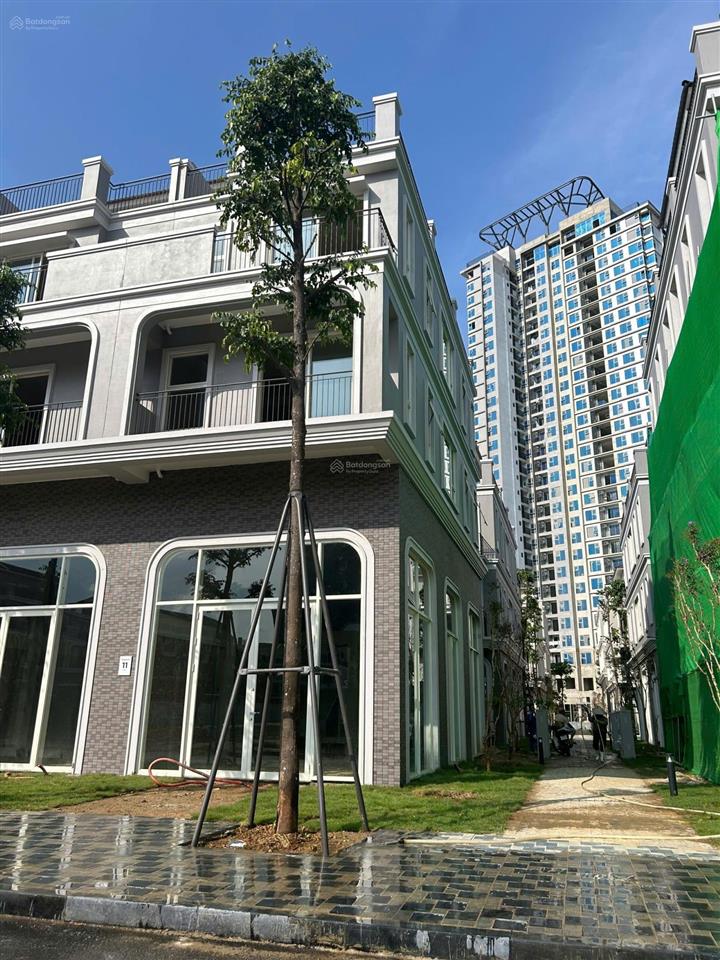 Cắt lỗ sâu căn shophouse gần chung cư, giá cực tốt 88m2 hướng đông nam