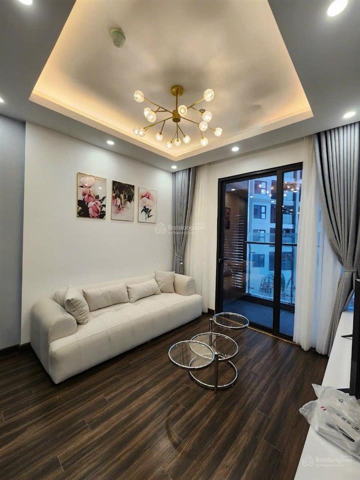 Bán gấp căn 1,5 ngủ hh commerce, full nội thất, giá nhỉnh 2 tỷ bao phí