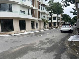 7,85 tỷ nhà mặt phố 3 tầng hải châu ô tô vào nhà gần cầu rồng, biển mỹ khê