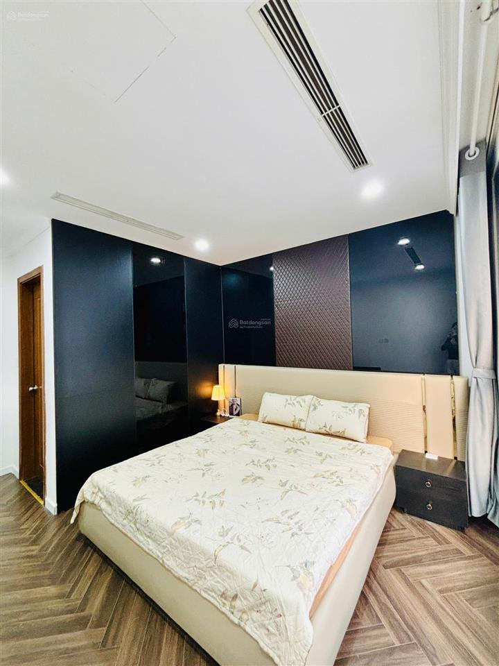 Chủ nhà cần bán gấp căn 1pn  56m2, 1wc tại grandeur 138b giảng võ.  0933 218 ***