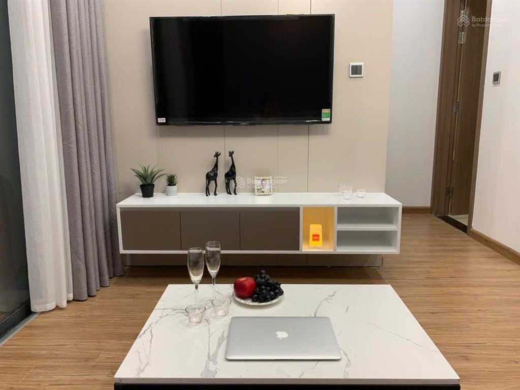Hiếm  cho thuê căn hộ 1pn tại m2 metropolis, ba đình, hà nội  view hồ tây cực đẹp