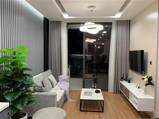 Hiếm  cho thuê căn hộ 1pn tại m2 metropolis, ba đình, hà nội  view hồ tây cực đẹp