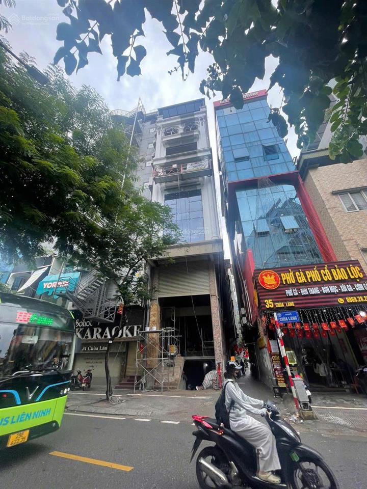 Lô góc 33 chùa láng vào kinh doanh ngay, vị trí siêu thuận lợi.  0933 218 ***