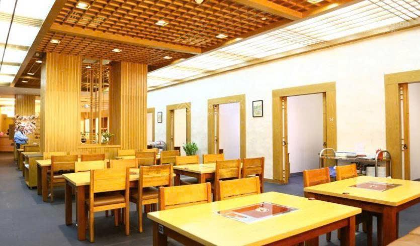 Siêu phẩm tòa nhà mặt phố bạch mai  8 tầng 1 tum, 166m2 giá chỉ 138 tỷ.  0933 218 ***8