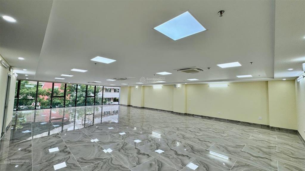 Mỹ đình 1 tòa nhà văn phòng mới xây, diện tích 207m2 mt 12,9m. giá hấp dẫn
