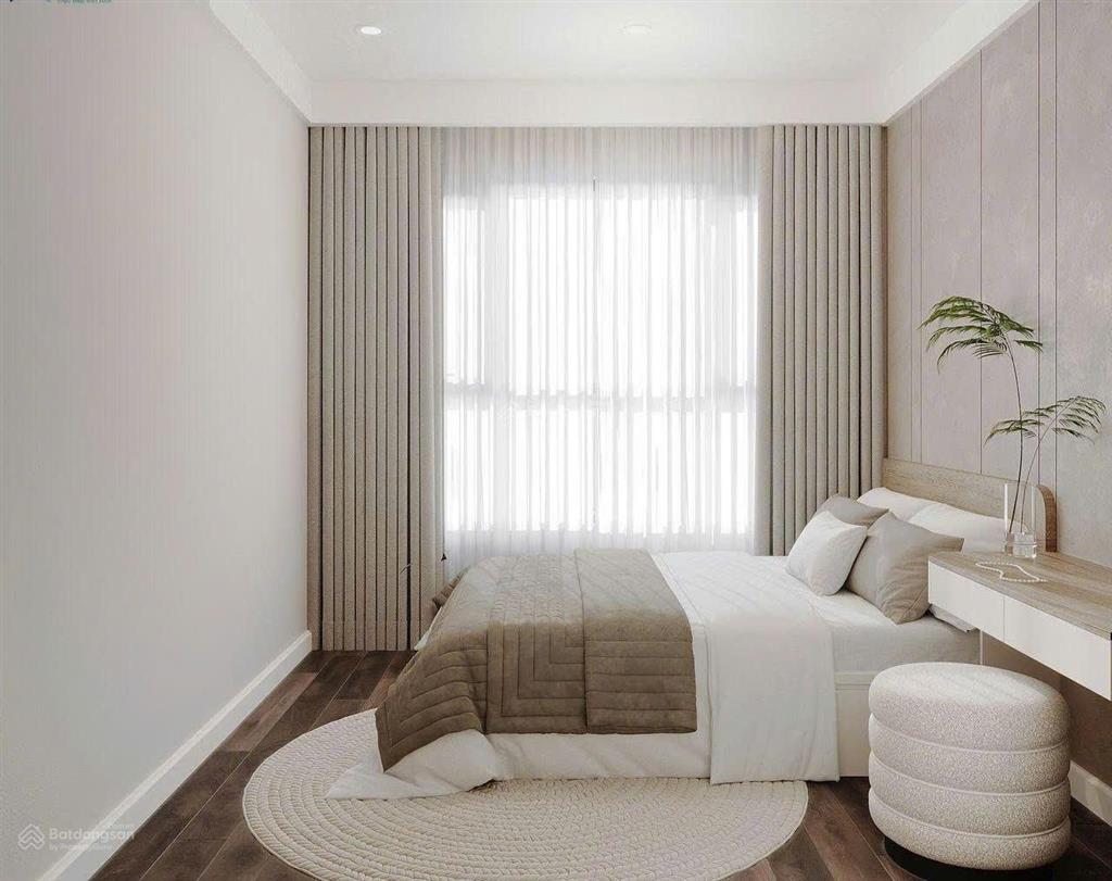 Chính chủ bán căn hộ chung cư ct2a hoàng cầu, 58.1m2, 2n view hồ tầng cao, giá 5.7tỷ.  0916 439 ***