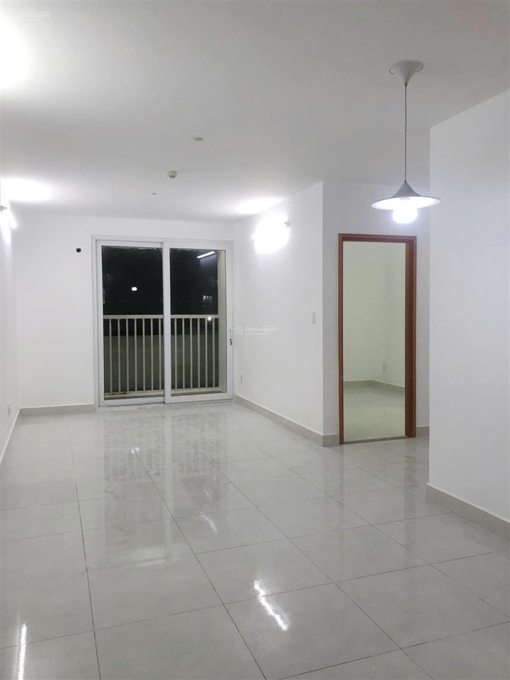 Bán căn hộ tara (68m2 2pn + 2wc), tầng cao vừa ban công đn