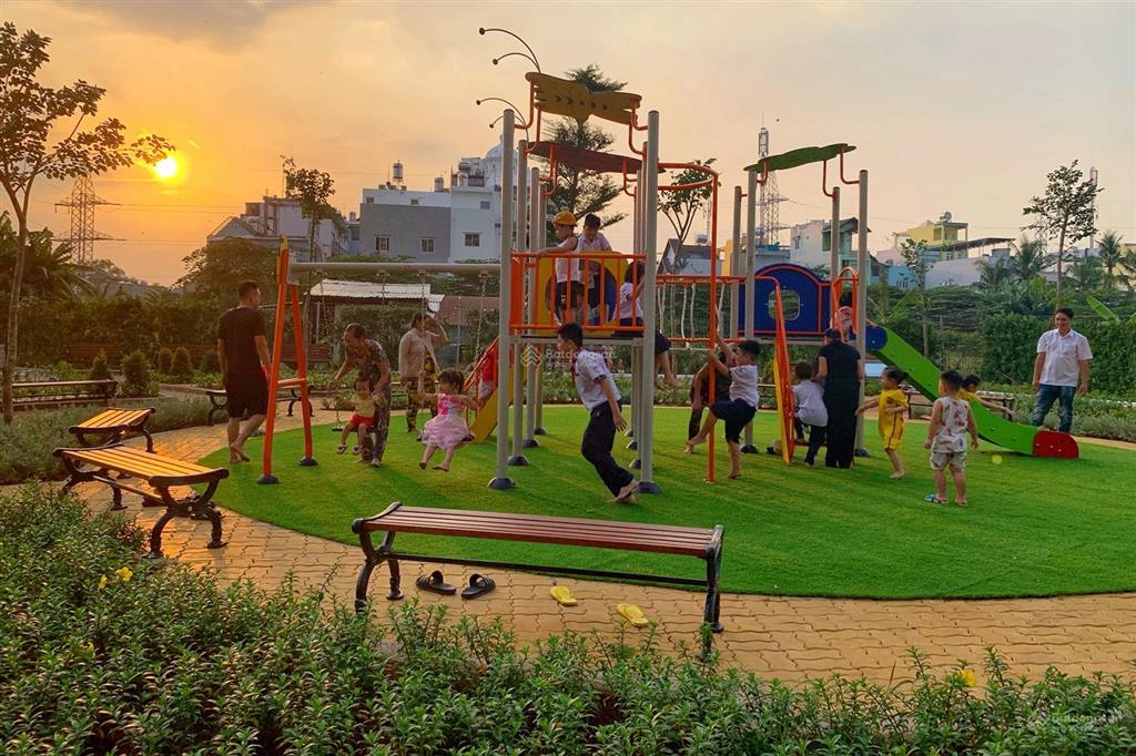 The pegasuite1 (90m² 3pn+2w ) căn góc vuông vức  có suất đậu oto giá thương lượng