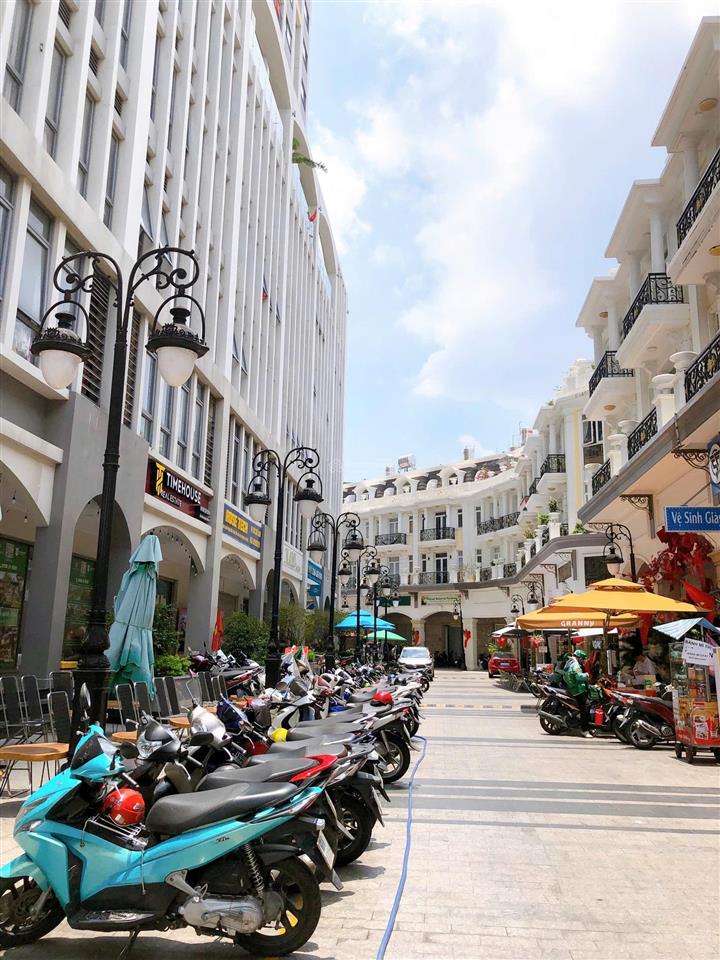 The pegasuite1 (90m² 3pn+2w ) căn góc vuông vức  có suất đậu oto giá thương lượng