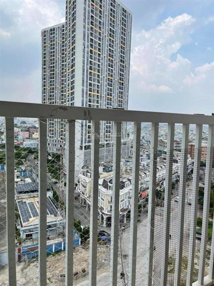 Tara q8 ( 3pn+2wc 90m²) nội thất cơ bản  view thoáng  nhận nha o ngay