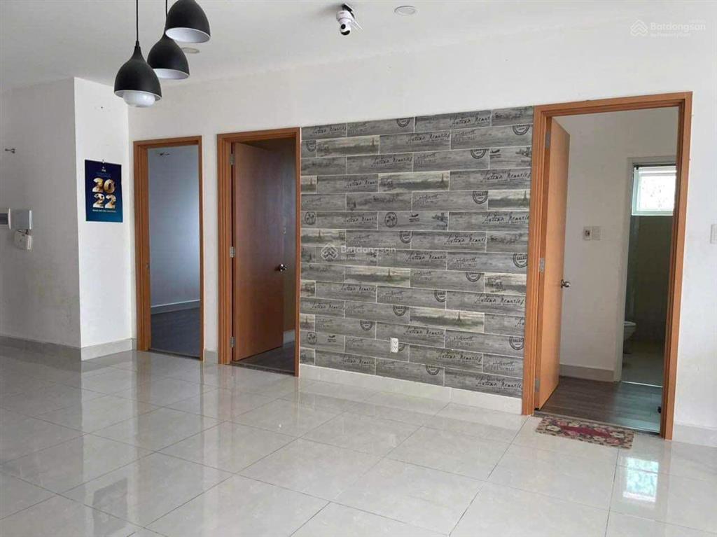 Tara q8 ( 3pn+2wc 90m²) nội thất cơ bản  view thoáng  nhận nha o ngay