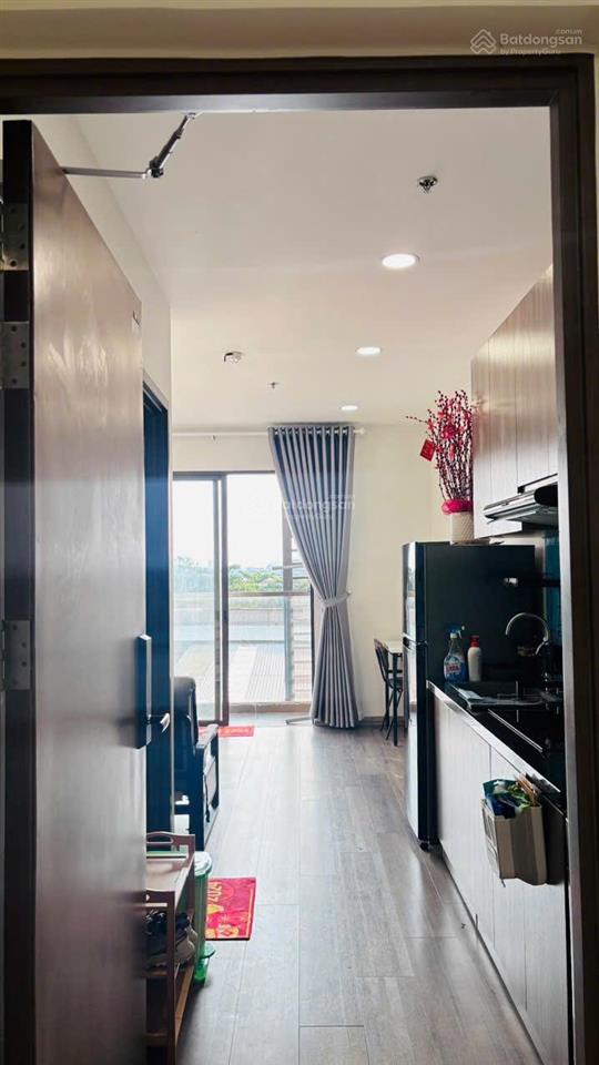 Cho thuê officetel 23m2 có ban công full nội thất mới (the pegasuite 2)