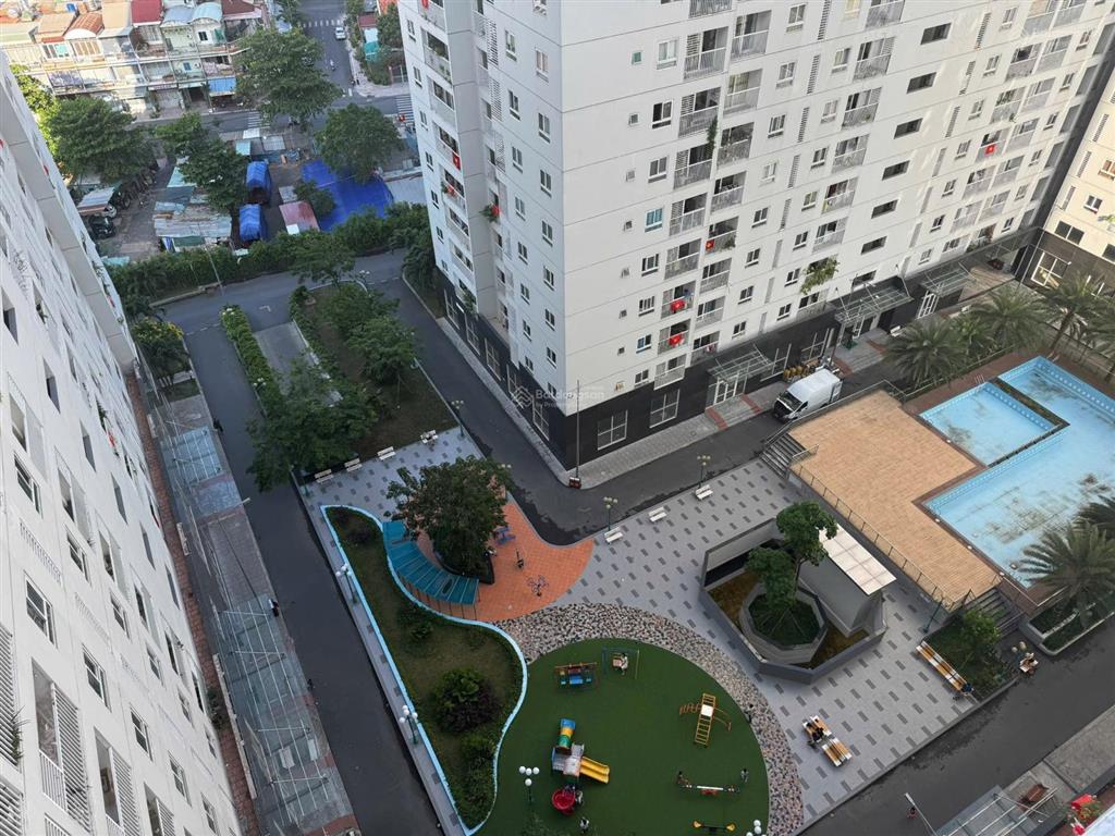 Cho thuê tara 2pn+2wc  nội thất cơ bản không gian rộng  dọn vào ở ngay
