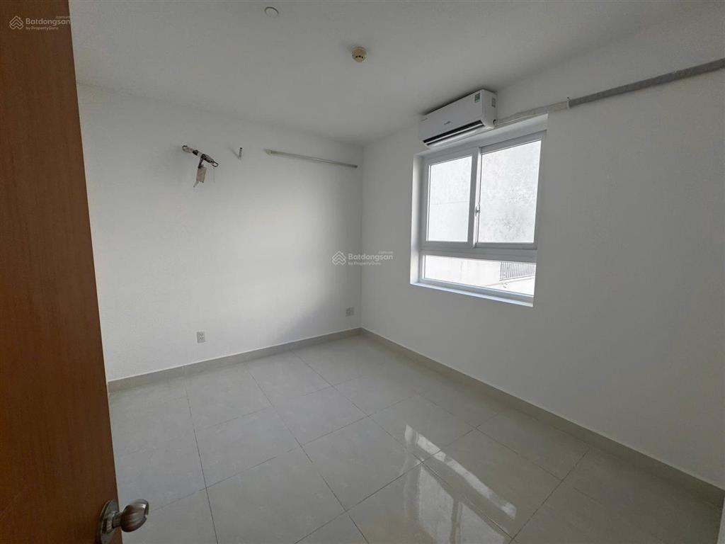 Cho thuê tara 2pn+2wc  nội thất cơ bản không gian rộng  dọn vào ở ngay