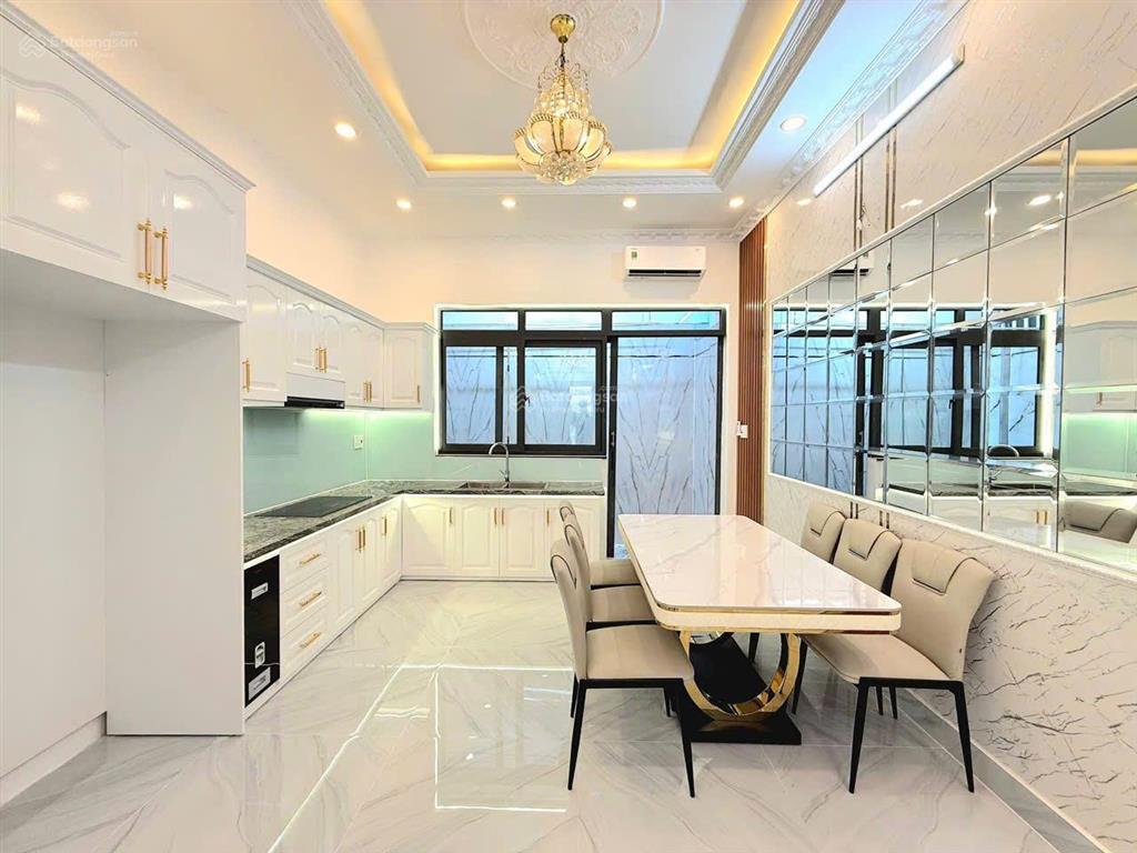 Bán nhà hẻm xe hơi 1806 (hẻm bà cả) cách q7 cây cầu phú xuân cách phú mỹ hưng 5 phút