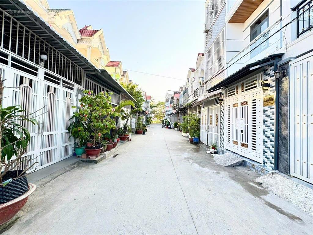 Bán nhà hẻm 96/1 đào tông nguyên  nhà bè