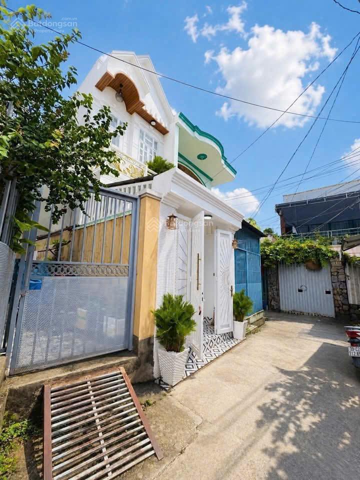 Bán nhà hẻm 3m quay đậu xe thoải mái, đường dương cát lợi  thị trấn nhà bè