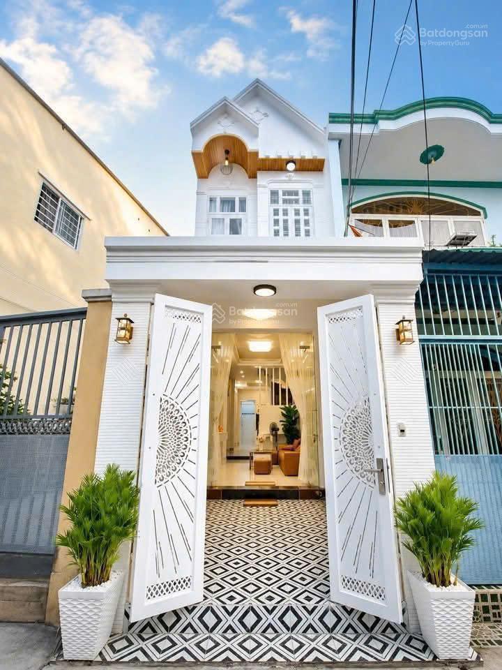 Bán nhà hẻm 3m quay đậu xe thoải mái, đường dương cát lợi  thị trấn nhà bè