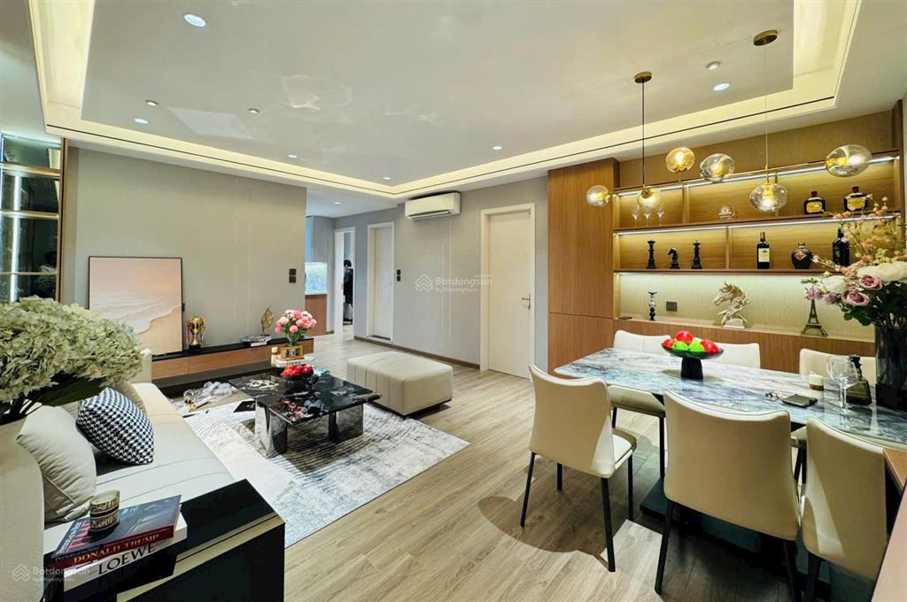 Giá thật bán căn hộ golden park, cầu giấy, 95m2, 3pn, 2wc, giá 11 tỷ, nhà đẹp đủ đồ.  0834 487 ***