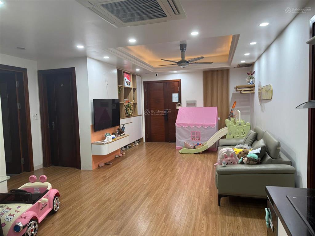 Chính chủ bán căn hộ chung cư f4 trung kính, 95m2, 3pn, 2wc, 7.9 tỷ,  0834 487 ***