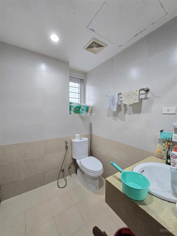 Chính chủ bán căn hộ chung cư f4 trung kính, 95m2, 3pn, 2wc, 7.9 tỷ,  0834 487 ***