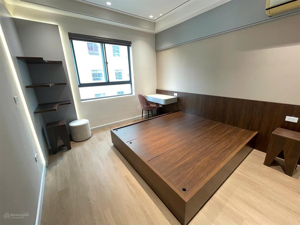 Giá tốt nhất khu vực. tòa 17t 8, hoàng đạo thúy, 121,5m2, 3pn, 2wc, 9.9 tỷ.  0834 487 ***
