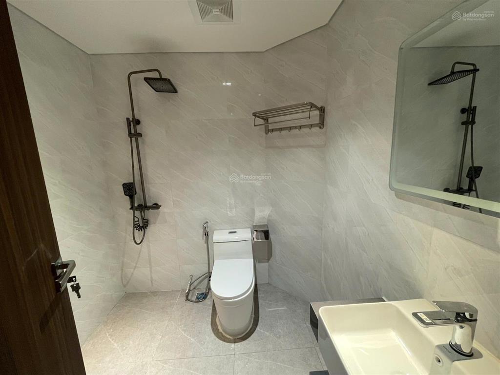 Giá tốt nhất khu vực. tòa 17t 8, hoàng đạo thúy, 121,5m2, 3pn, 2wc, 9.9 tỷ.  0834 487 ***