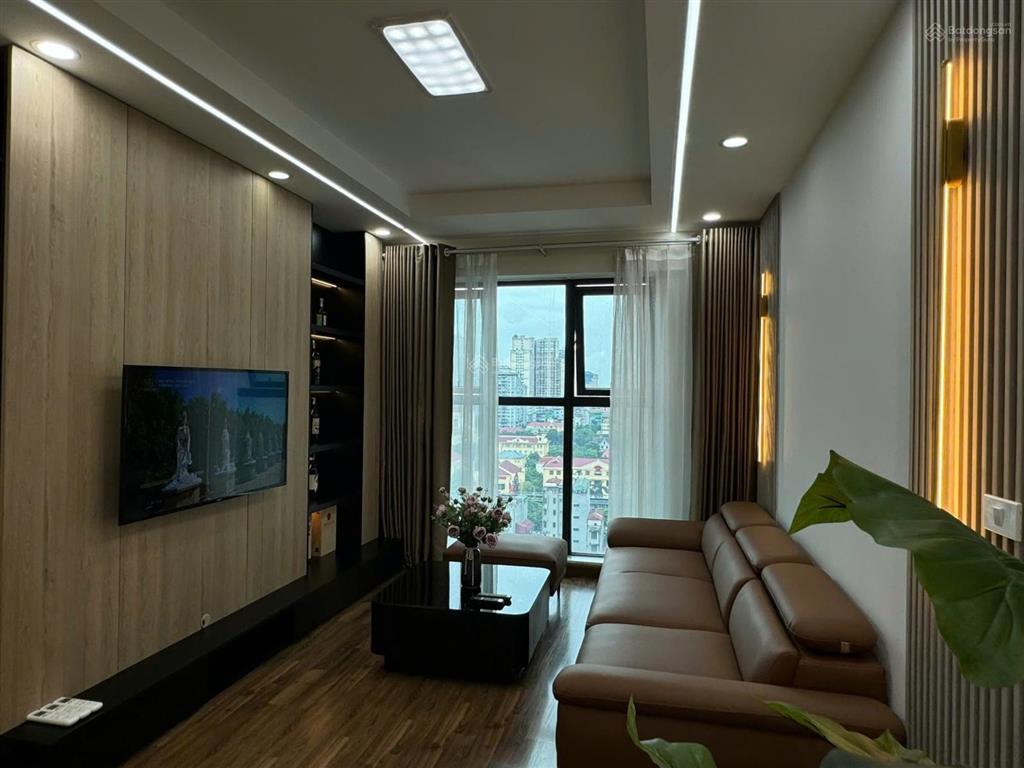 Chính chủ cần bán căn hộ 30t2, nam trung yên, 75m2, 3pn ,2wc, 6,4 tỷ sổ đỏ,  0834 487 ***