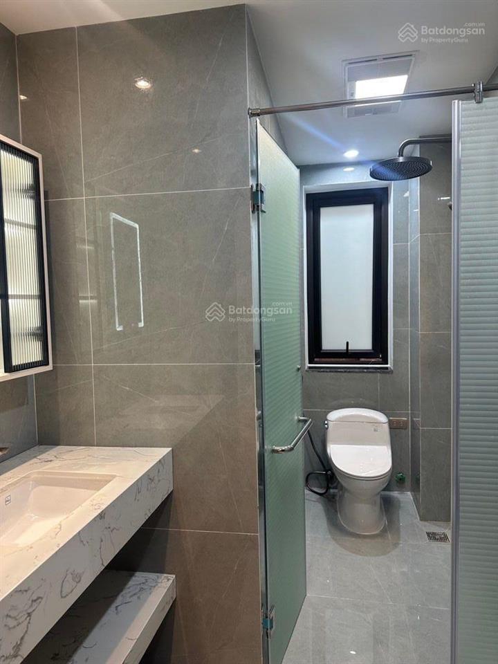 Bán căn nhà phố bạch mai 50m2 xây 6 tầng, thang máy 6 người đi rộng rãi, đầy đủ tiện nghi!