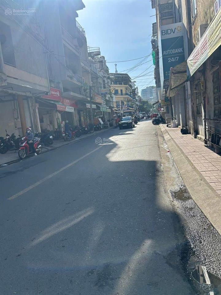 Bán nhà mặt tiền hai bà trưng, nha trang sát cạnh chợ đầm thuận tiện kinh doanh