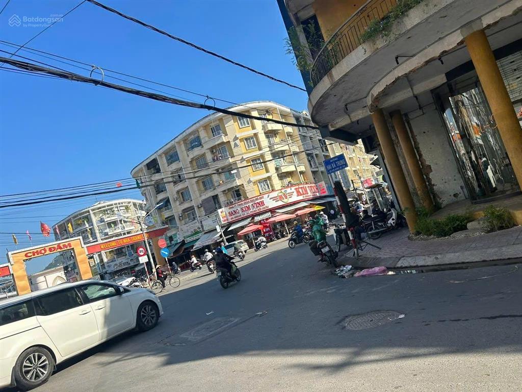 Bán nhà mặt tiền hai bà trưng, nha trang sát cạnh chợ đầm thuận tiện kinh doanh