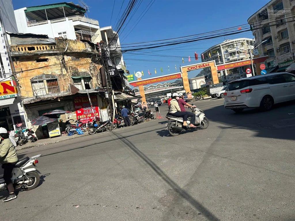 Bán nhà mặt tiền hai bà trưng, nha trang sát cạnh chợ đầm thuận tiện kinh doanh