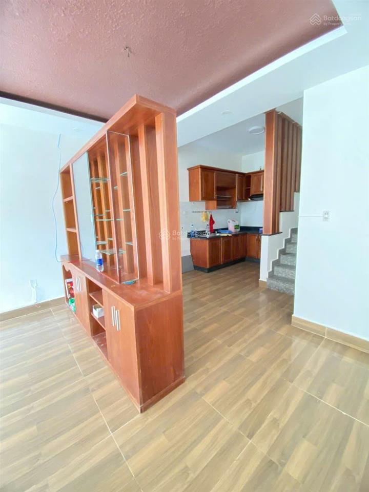 Cho thuê nhà nguyên căn 5 p. ngủ  đường hà huy tập  p. xuân hương (p3)  đà lạt  9 triệu/tháng